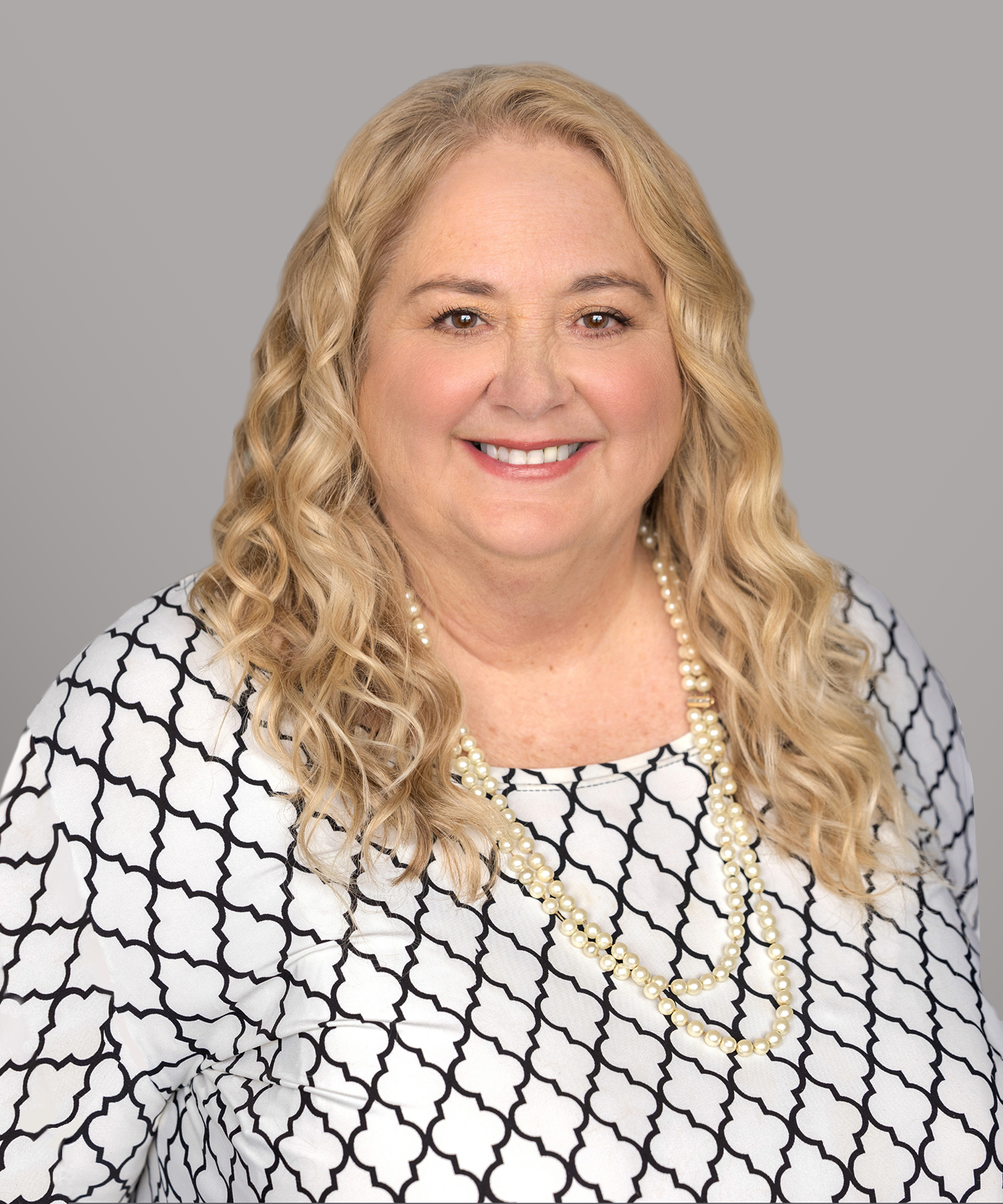 Robin L. Klomparens